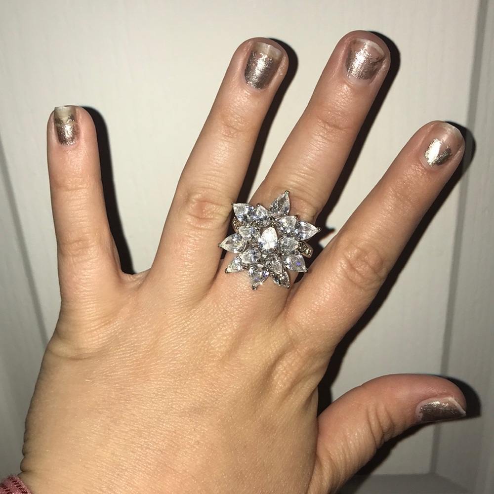 Ring - Picture 3 of 3